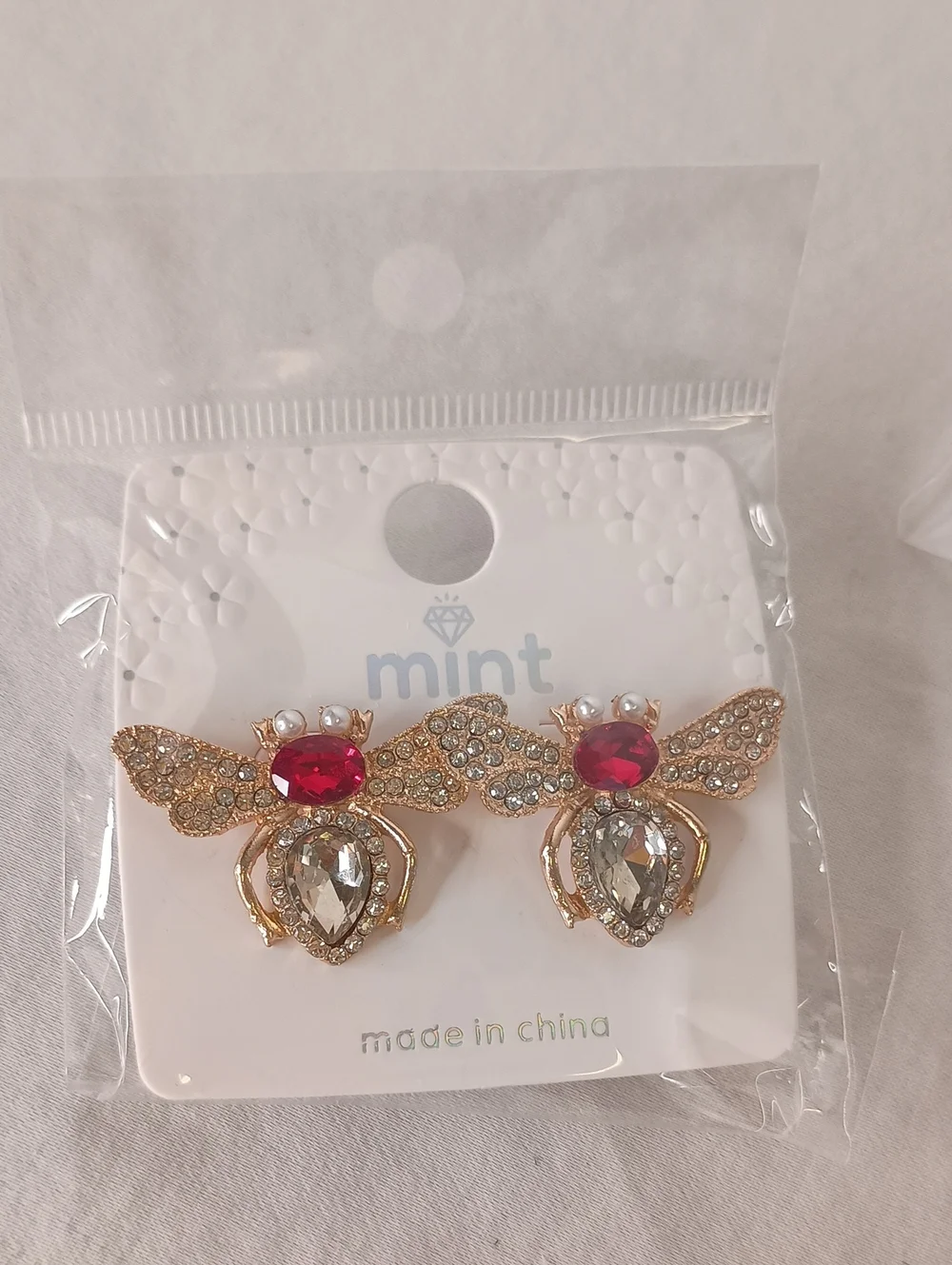 2pc Women's Bee Earrings and Ladybug Broch Set